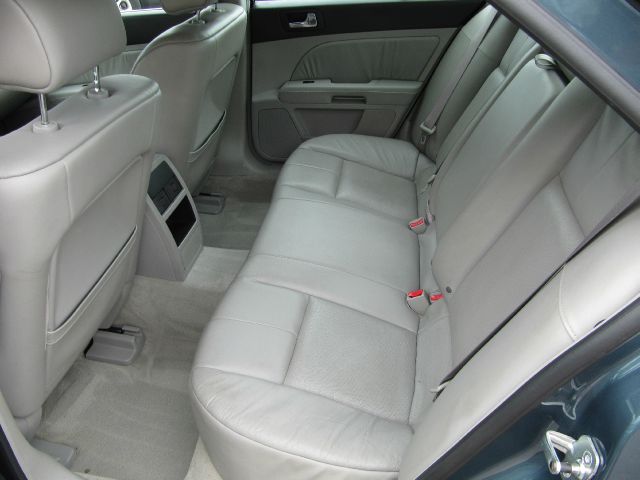 Cadillac STS 2006 photo 4