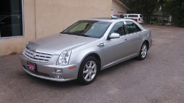 Cadillac STS 2006 photo 2