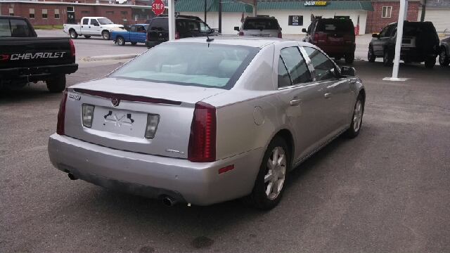 Cadillac STS 2006 photo 4