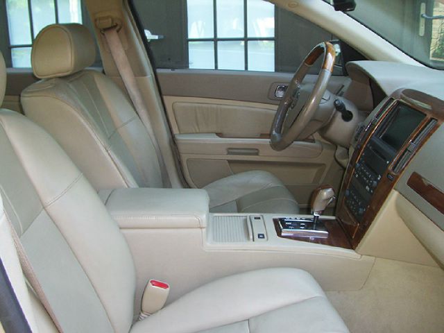 Cadillac STS 2006 photo 15