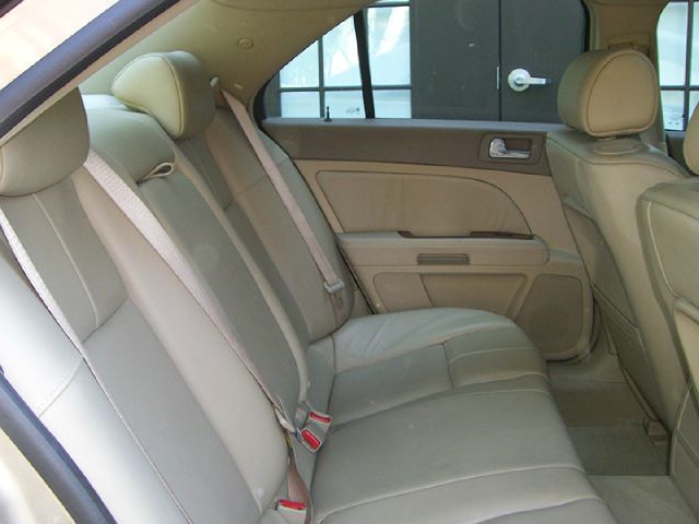 Cadillac STS 2006 photo 22