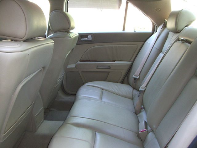 Cadillac STS 2006 photo 4