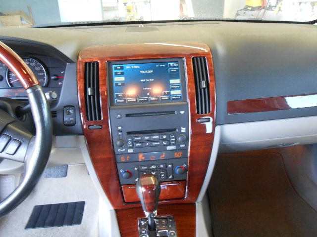 Cadillac STS 2006 photo 1