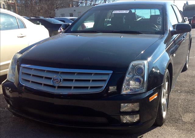 Cadillac STS 2006 photo 2