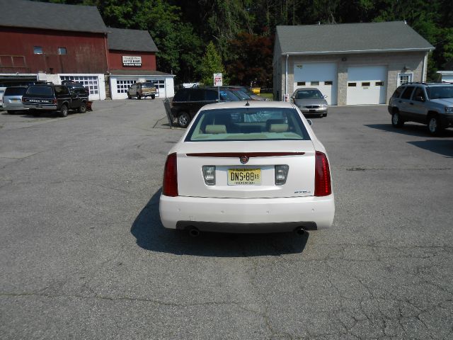 Cadillac STS 2006 photo 4