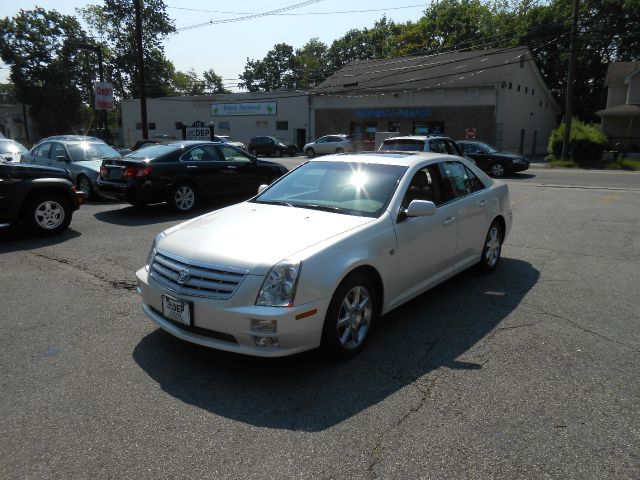 Cadillac STS 2006 photo 8