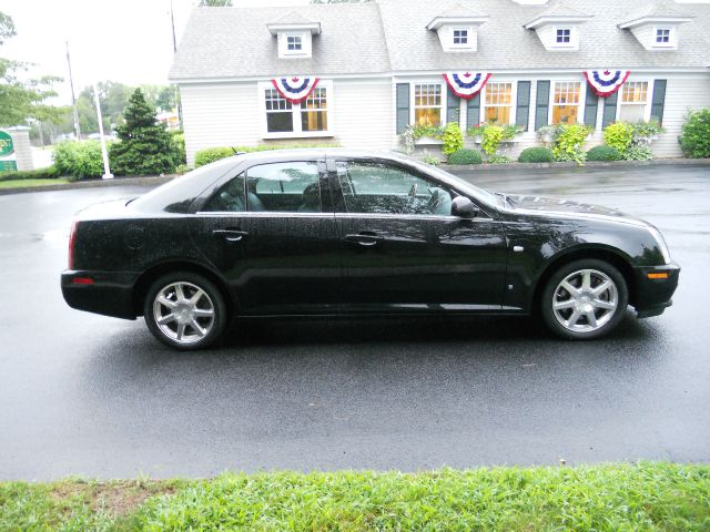 Cadillac STS 2006 photo 3