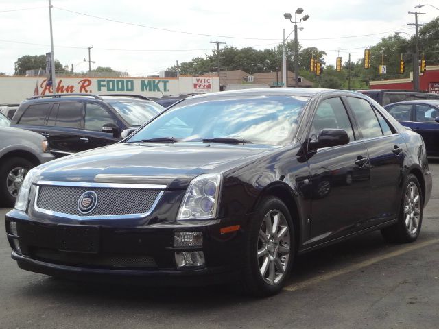 Cadillac STS SE-R Sedan