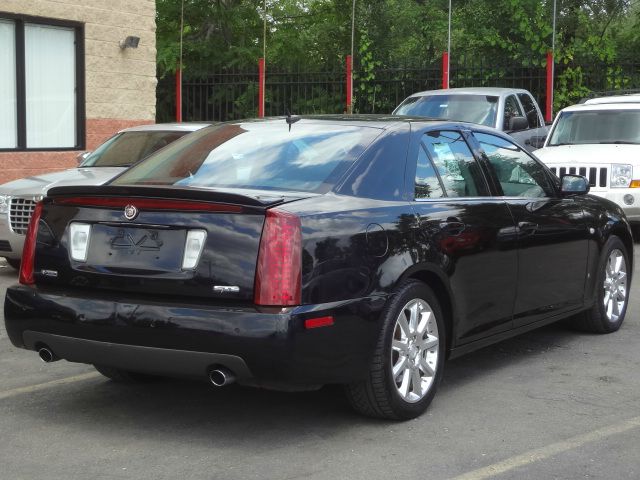 Cadillac STS 2006 photo 1