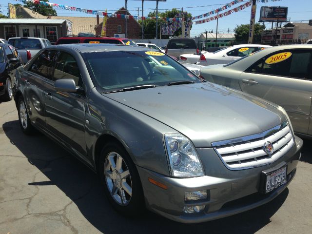 Cadillac STS 2006 photo 8