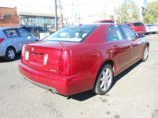 Cadillac STS 2006 photo 4