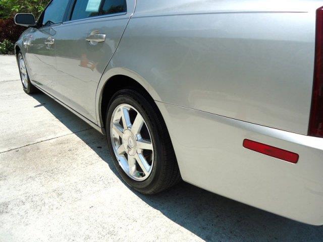 Cadillac STS 2006 photo 15