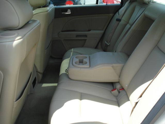 Cadillac STS 2006 photo 15