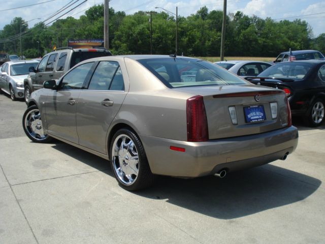 Cadillac STS 2006 photo 31