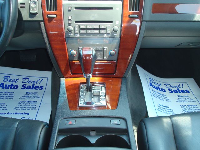 Cadillac STS 2006 photo 11