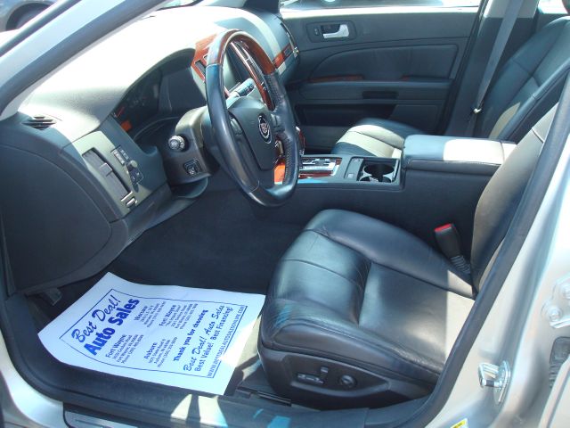 Cadillac STS 2006 photo 18