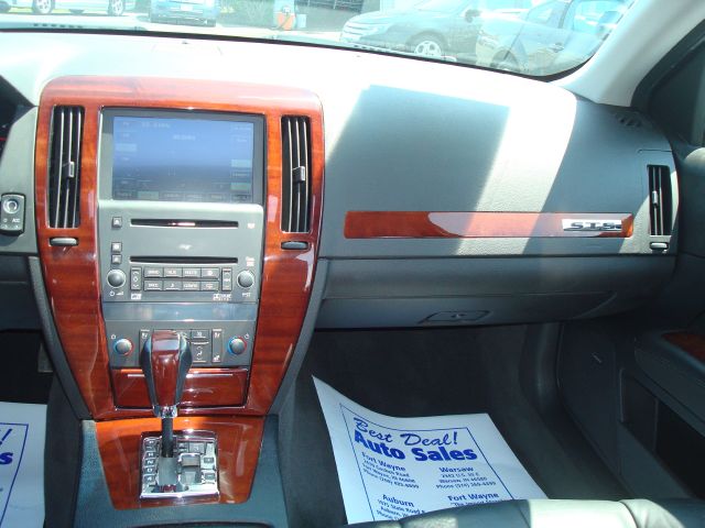 Cadillac STS 2006 photo 20