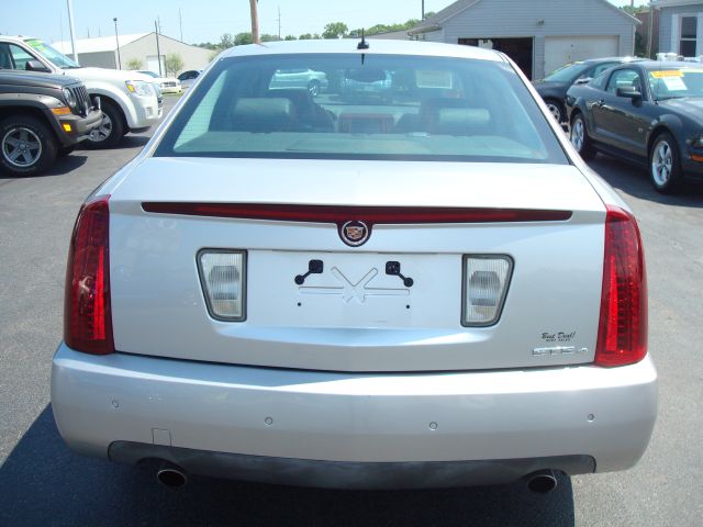 Cadillac STS 2006 photo 4