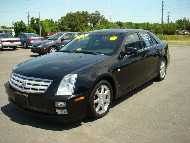 Cadillac STS 2006 photo 21