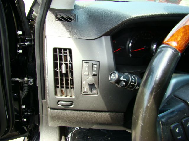 Cadillac STS 2006 photo 8