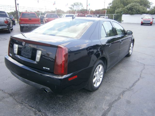 Cadillac STS 2006 photo 1