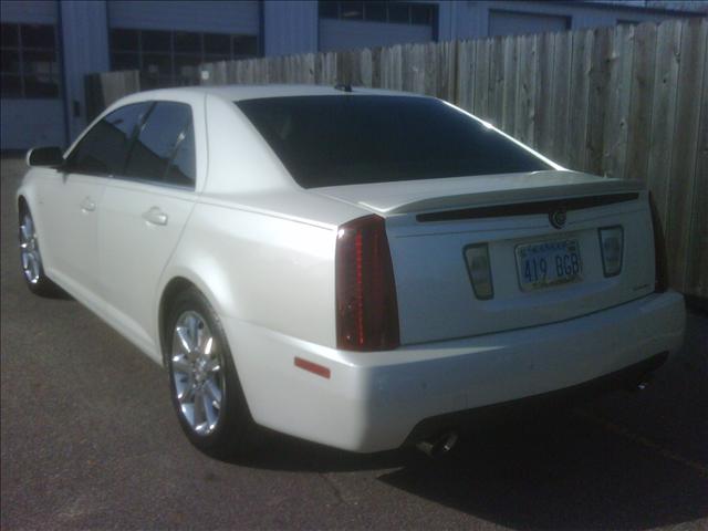 Cadillac STS 2006 photo 1