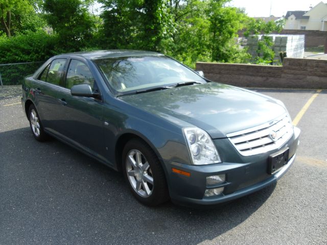 Cadillac STS 2006 photo 34