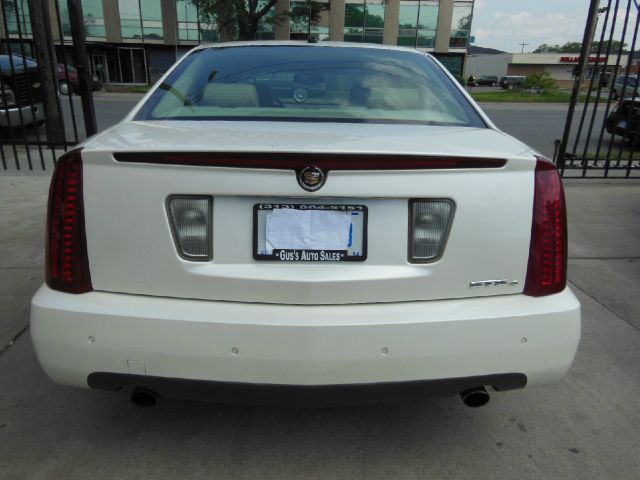 Cadillac STS 2006 photo 1