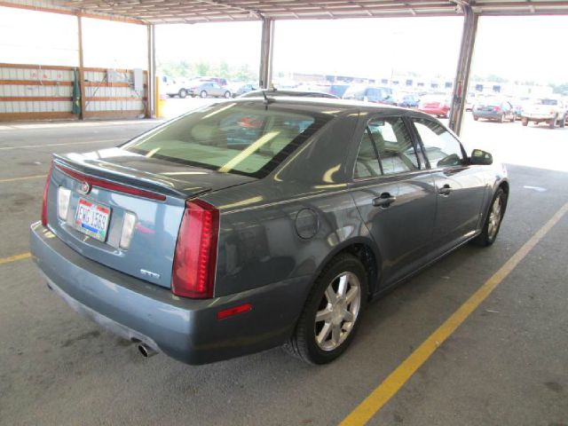 Cadillac STS 2006 photo 3