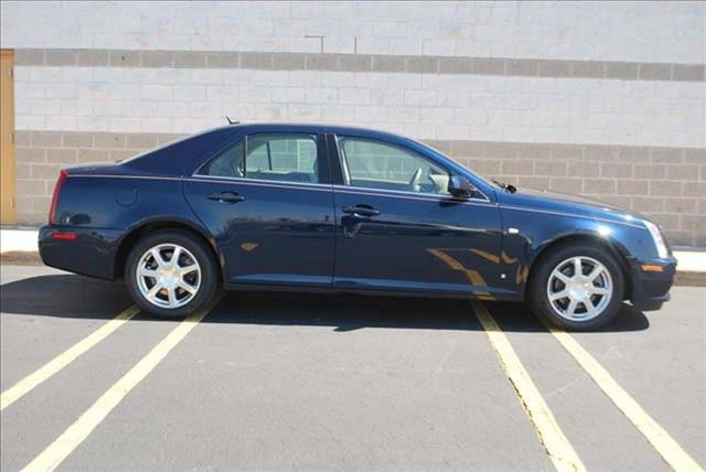 Cadillac STS 2006 photo 4