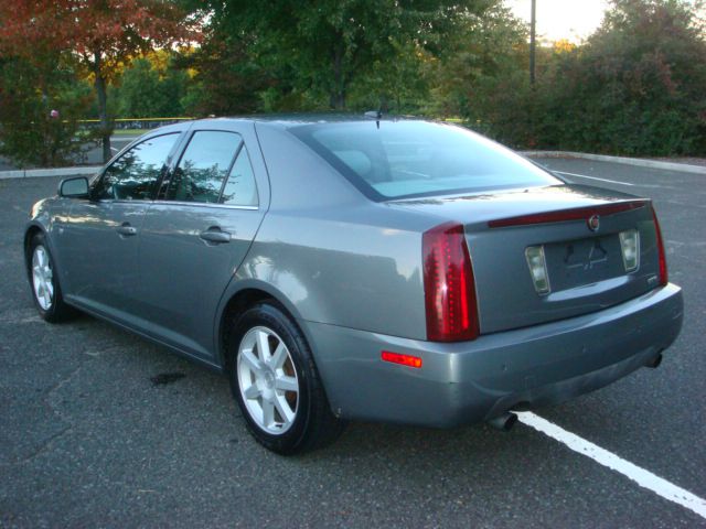 Cadillac STS 2006 photo 3