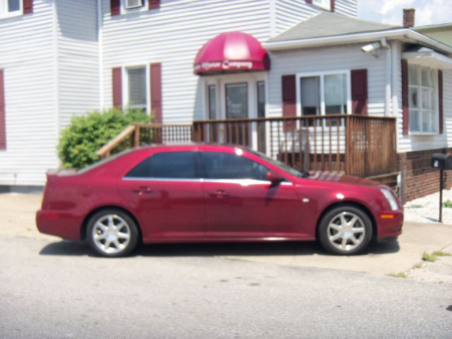 Cadillac STS 2006 photo 2