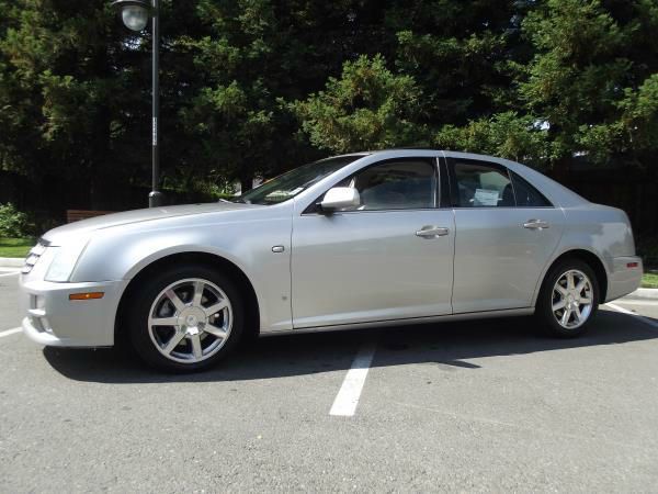 Cadillac STS 2006 photo 2