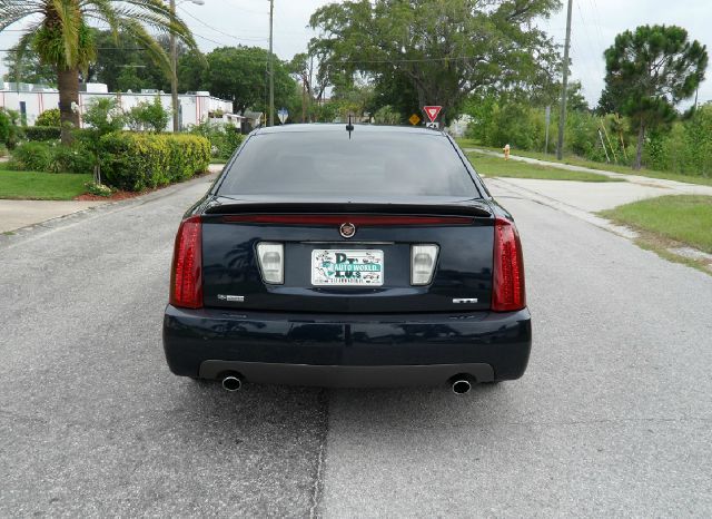 Cadillac STS 2007 photo 16