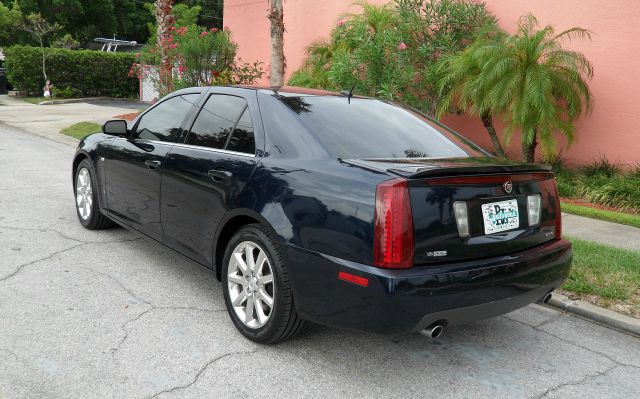 Cadillac STS 2007 photo 4