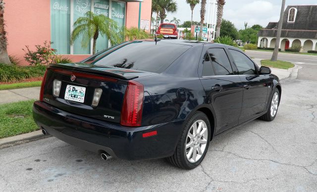 Cadillac STS 2007 photo 21