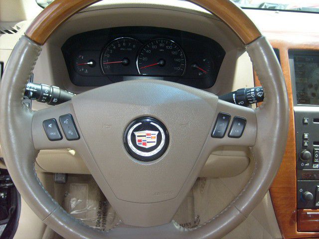 Cadillac STS 2007 photo 29