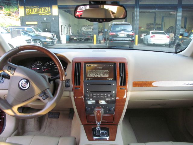 Cadillac STS 2007 photo 7