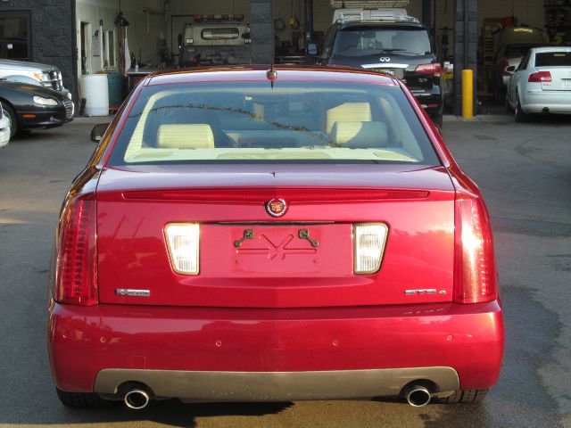 Cadillac STS 2007 photo 8