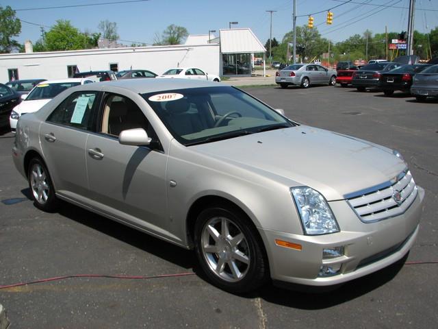 Cadillac STS 2007 photo 10