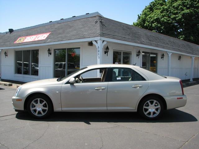 Cadillac STS 2007 photo 7