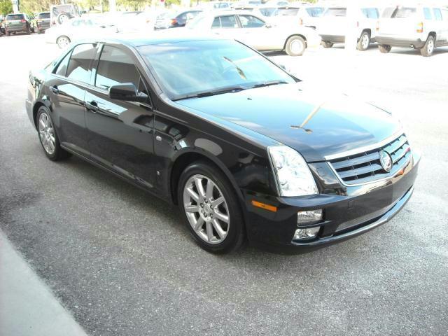 Cadillac STS SE-R Sedan