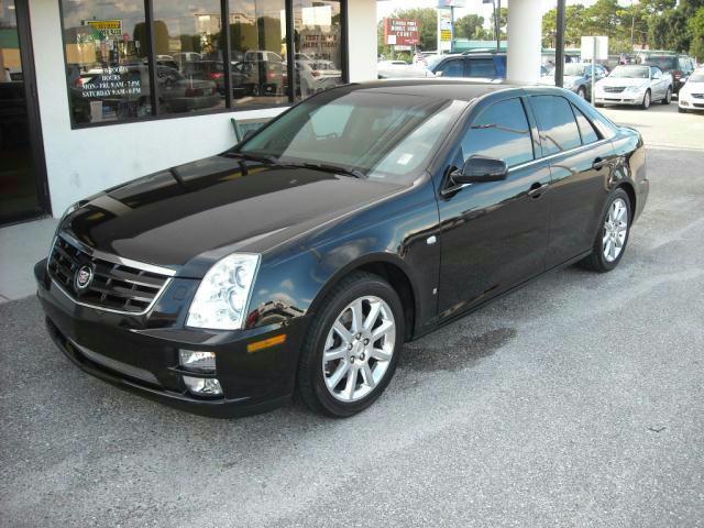 Cadillac STS 2007 photo 2