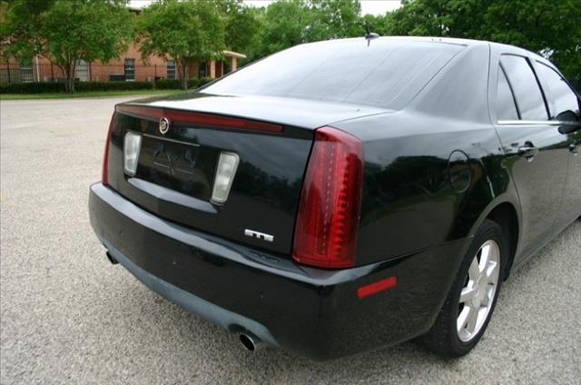 Cadillac STS 2007 photo 24