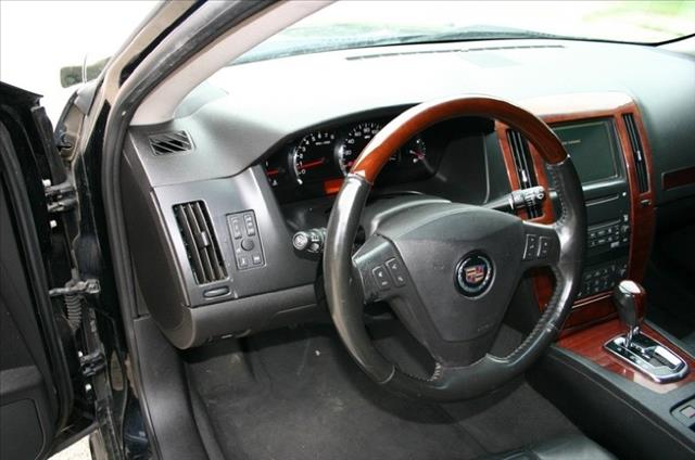 Cadillac STS 2007 photo 56