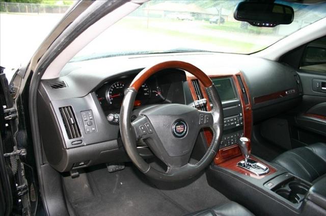 Cadillac STS 2007 photo 57