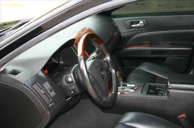 Cadillac STS 2007 photo 58