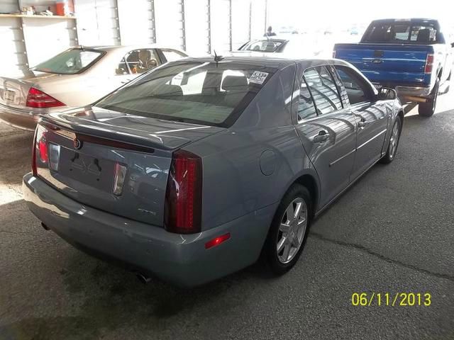 Cadillac STS 2007 photo 3