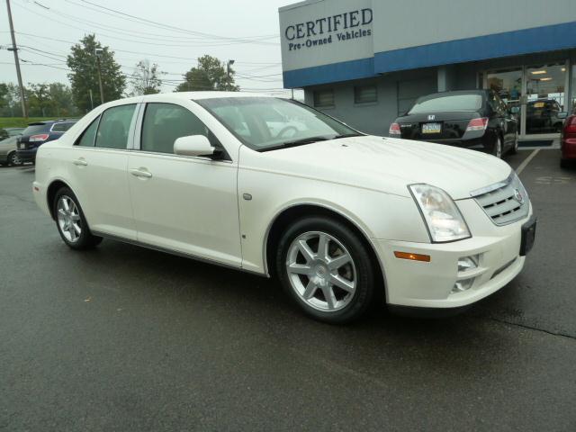 Cadillac STS 2007 photo 1