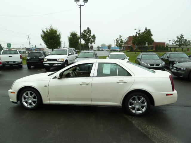 Cadillac STS 2007 photo 4